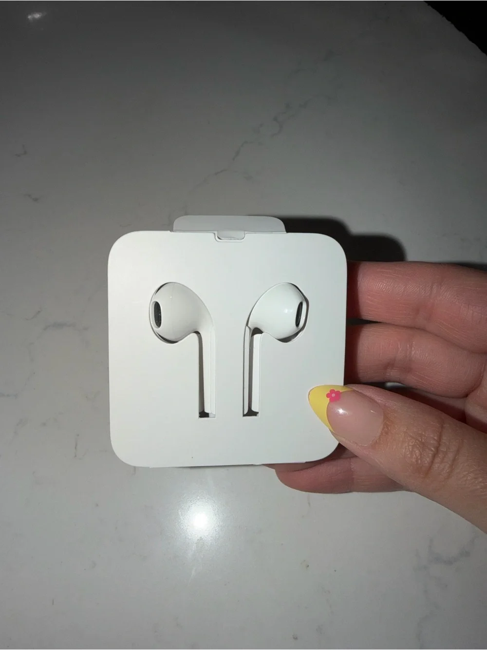Apple White Wired Earbuds